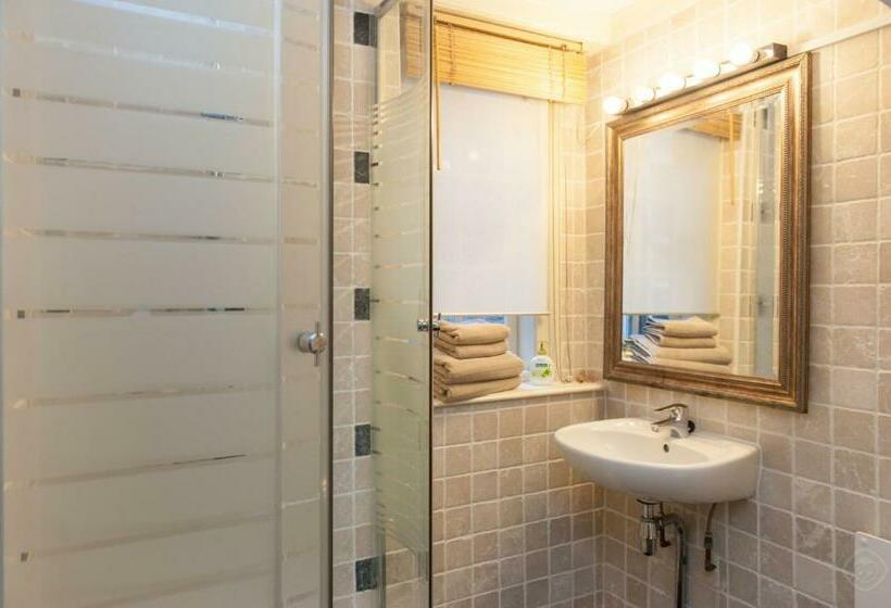 إستوديو قياسى, City Studios