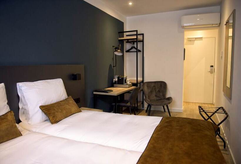 コンフォートルーム, Et Le Cafe De Paris