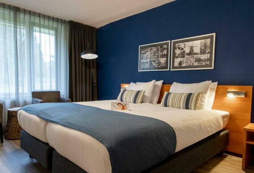 غرفة سوبيريور, Mennorode