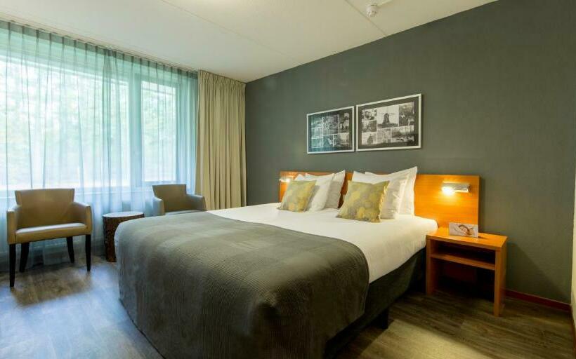 غرفة سوبيريور, Mennorode