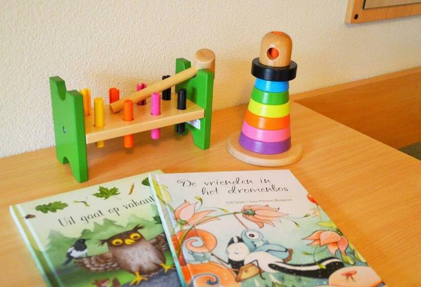 غرفة عائلية, Mennorode