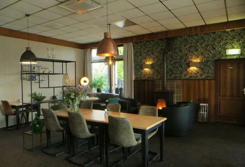 Standard-huone, Wapen Van Exloo