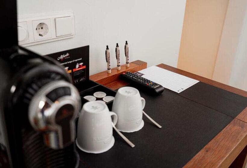 غرفة قياسية مزوَّدة بشُرفة, Leerhotel Het Klooster