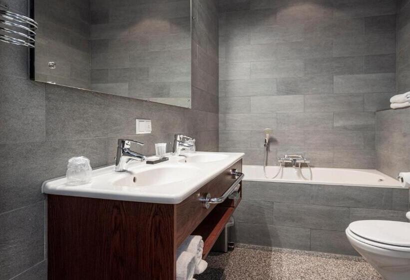 غرفة قياسية مزوَّدة بشُرفة, Leerhotel Het Klooster