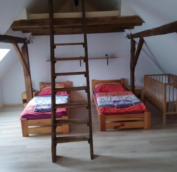 Апартаменты 1 Спальня, Penzion Hrnčíře