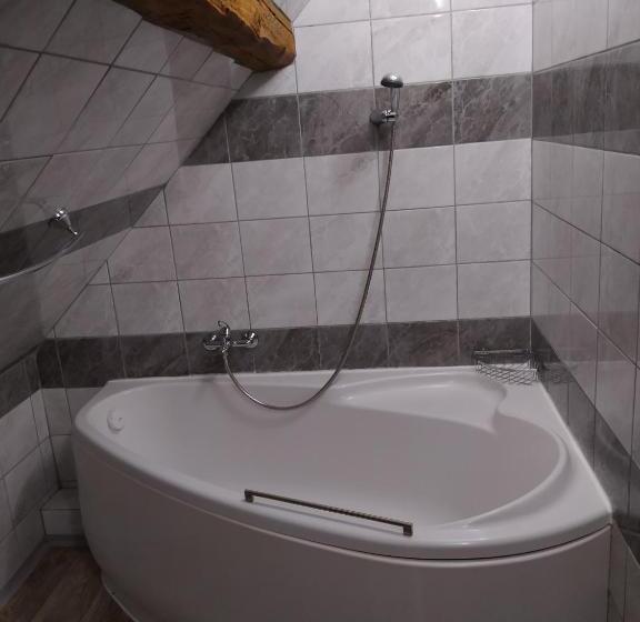 Апартаменты 1 Спальня, Penzion Hrnčíře