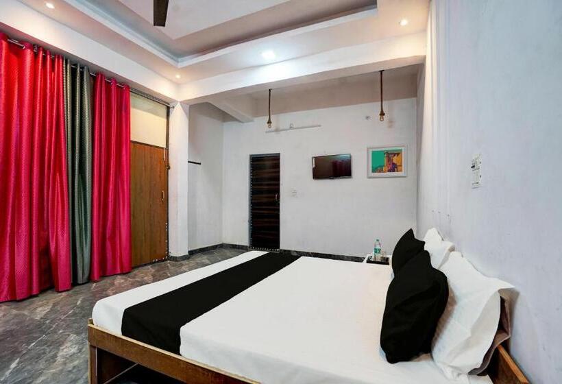 Трехместный Номер Классика, Oyo Kvs Guest House