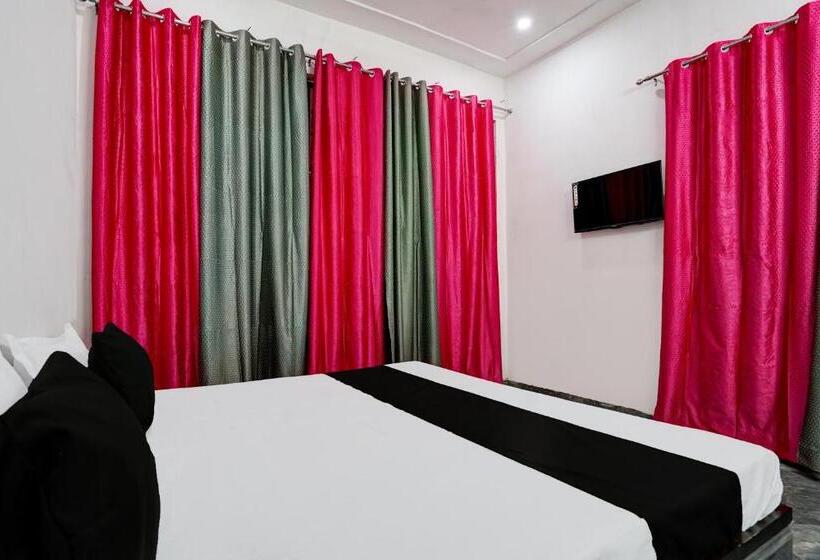 Трехместный Номер Классика, Oyo Kvs Guest House