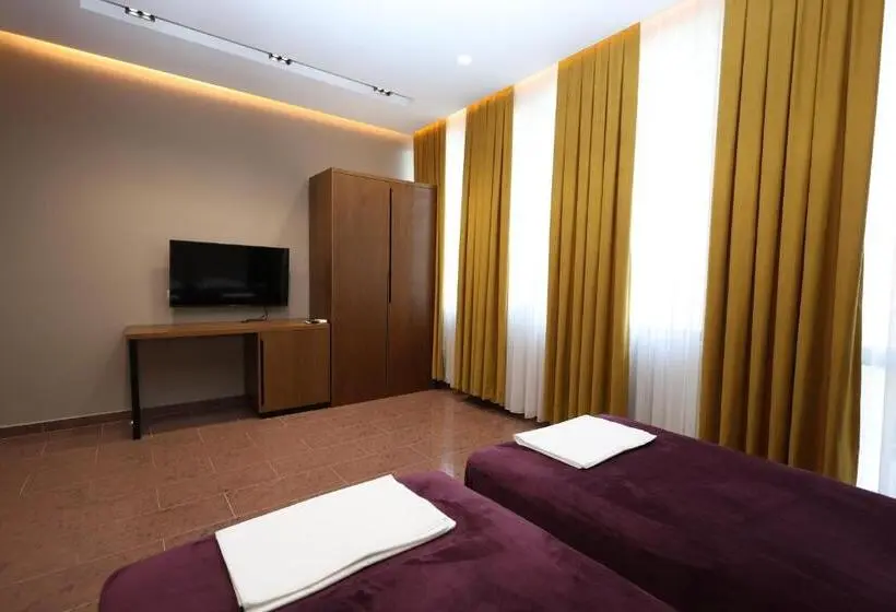 اتاق استاندارد, Rezidenca Arlington