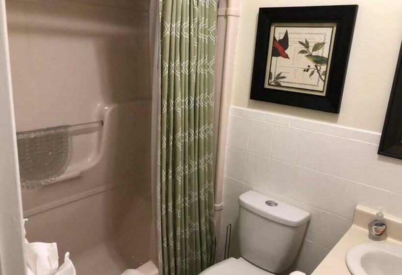 غرفة قياسية, Butterfly Manor