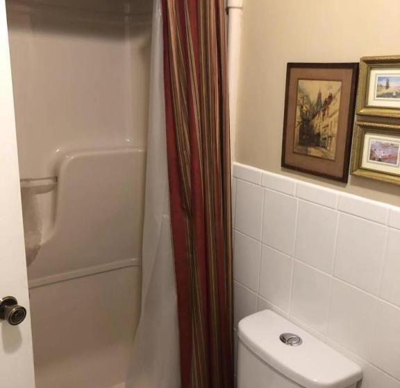 غرفة قياسية سرير كينج, Butterfly Manor