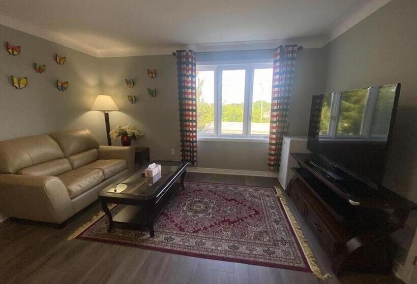 غرفة سوبيريور عائلية, Butterfly Manor