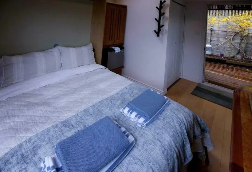 Economy-huone, Madeira Park Oceanview Suites