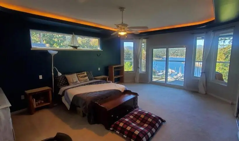 Talo 2 Makuuhuonetta, Madeira Park Oceanview Suites