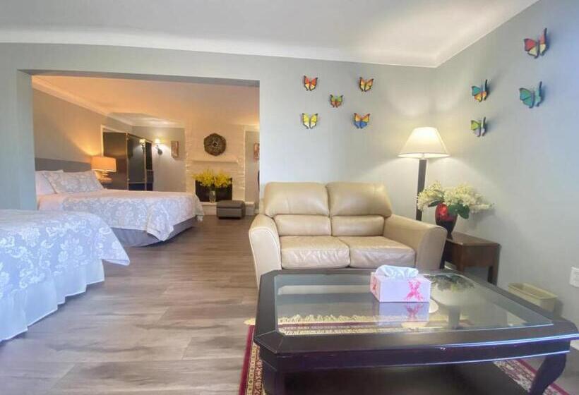 غرفة سوبيريور عائلية, Butterfly Manor