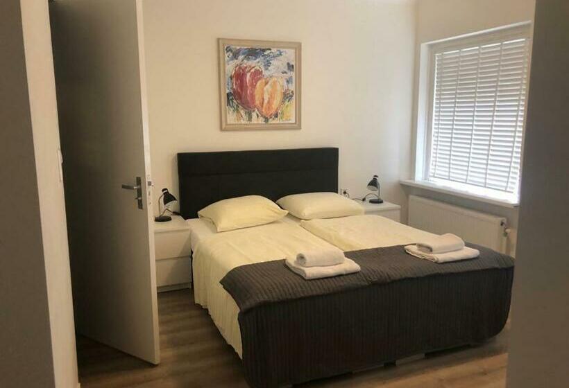 スタンダードルーム, Anna