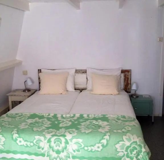 Standard Kolmen Hengen Huone, B&b Altijd Wad