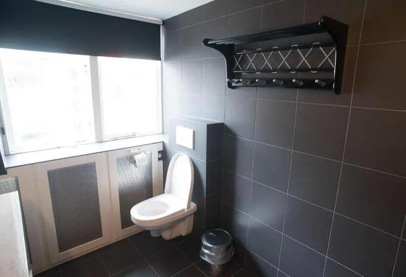 Deluxe Kolmen Hengen Huone, Buren