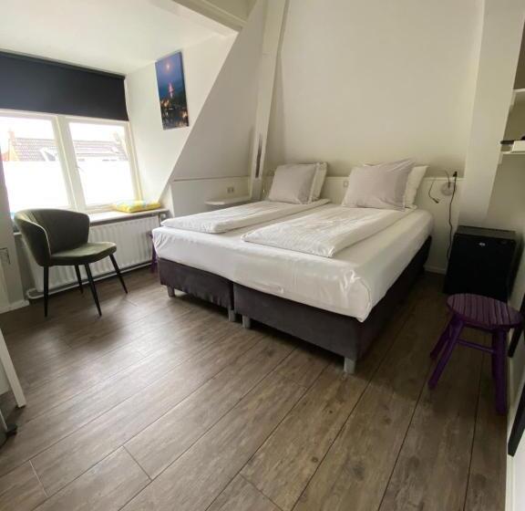 חדר סטנדרט, Buren