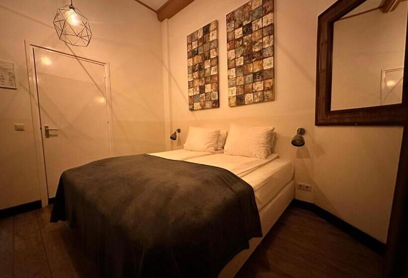 חדר סטנדרט, קומת קרקע, Buren