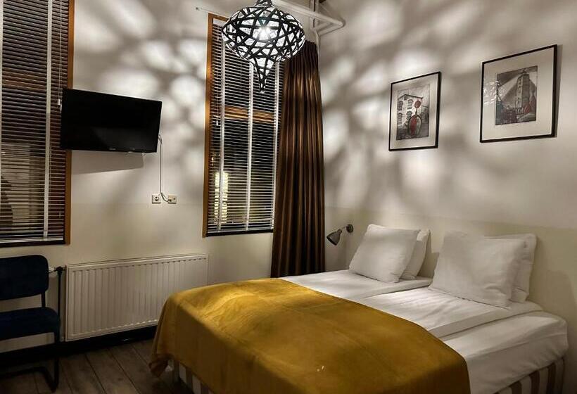 חדר סטנדרט, קומת קרקע, Buren