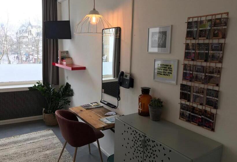 اتاق استاندارد, Credible