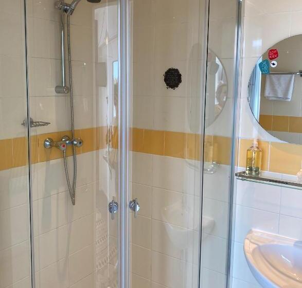 اتاق استاندارد, Credible