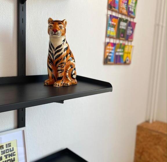 اتاق استاندارد, Credible