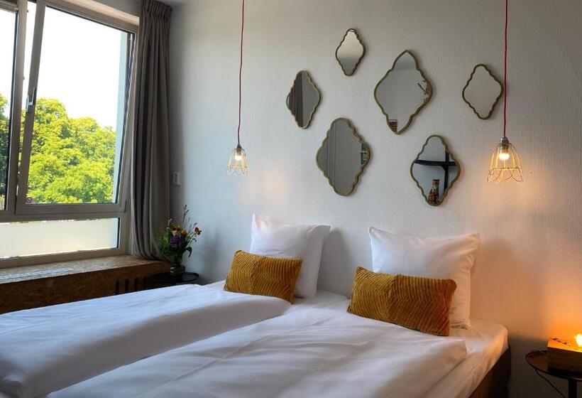 اتاق استاندارد, Credible