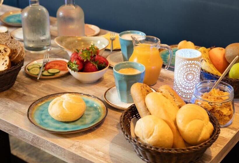 اتاق استاندارد, De Burg