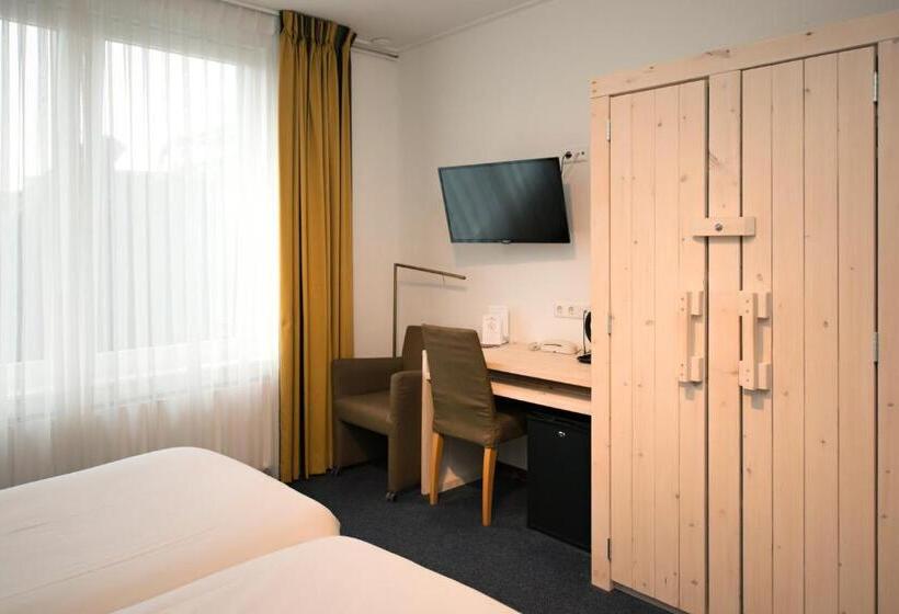 اتاق استاندارد, De Burg