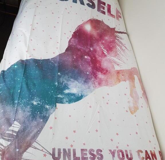 ファミリールーム, De Eenhoorn