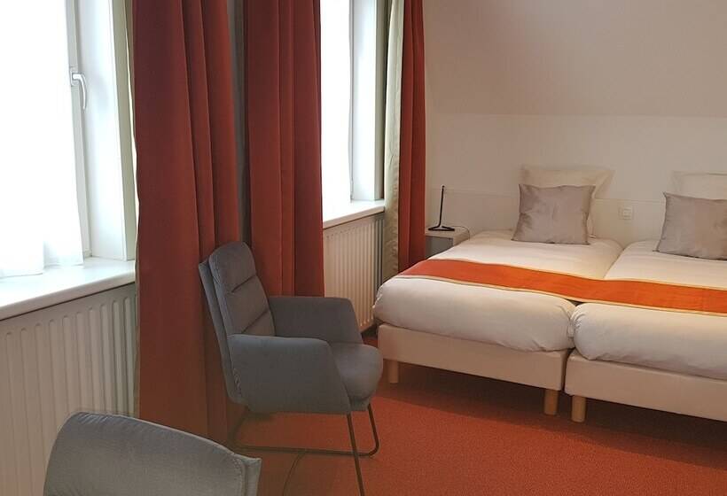 スタンダードルーム, De Eenhoorn