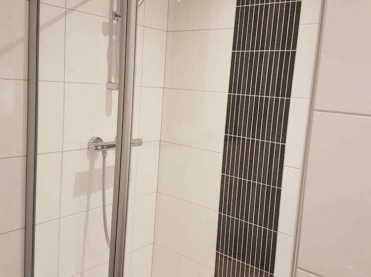 スタンダードルーム, De Eenhoorn