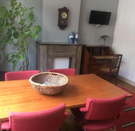 إستوديو قياسى, Logis Pastis