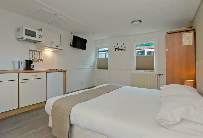 Standard-studio, Randduin