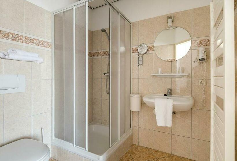 חדר סטודיו סטנדרד, Randduin