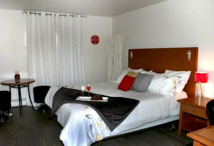 キングサイズベッドのスタンダードルーム, Motel Centre Ville