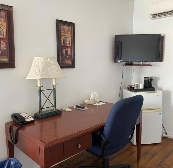 クイーンサイズベッドのスタンダードルーム, Motel Centre Ville