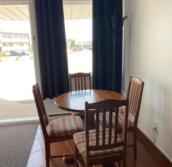 Номер Стандартный Кровать Куин, Motel Centre Ville