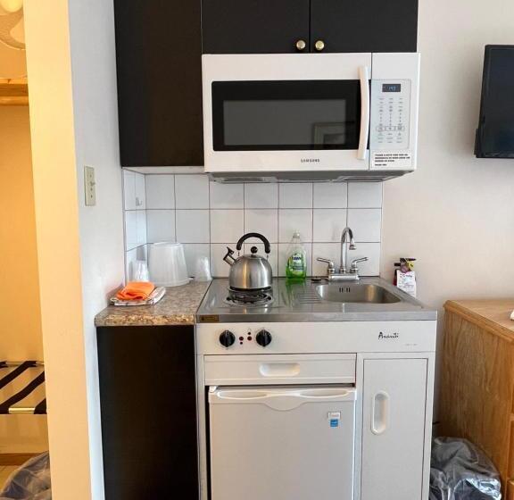 חדר דלוקס, Chalet Inn