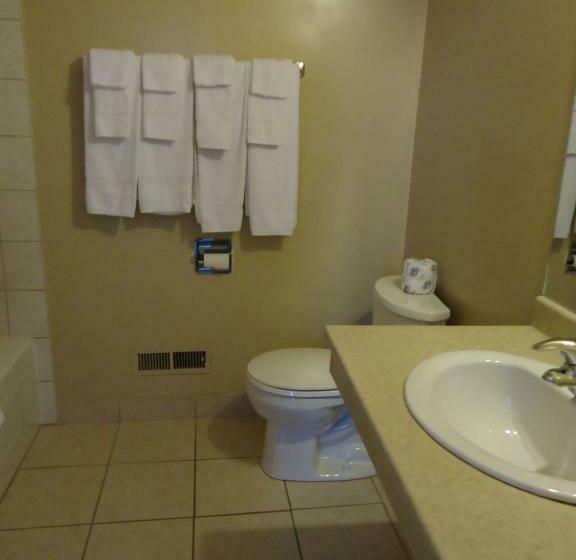 Номер Стандарт, Kingsway Inn