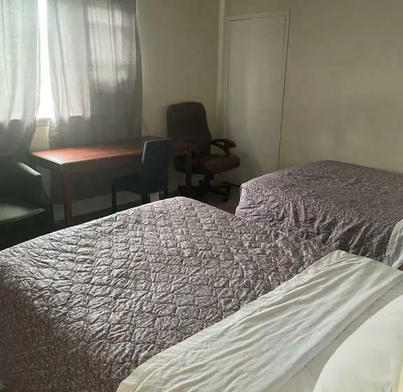 エコノミールーム, Uptown Motel