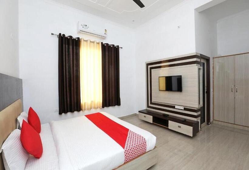 三人经典房间, Oyo Diamond Resort