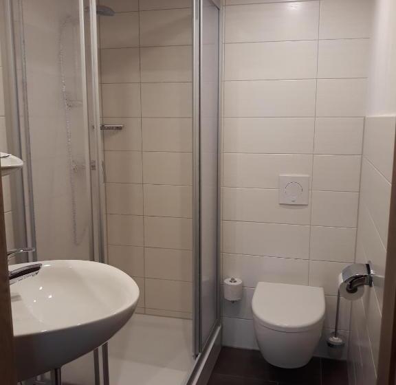 标准间, Gästehaus Heidi