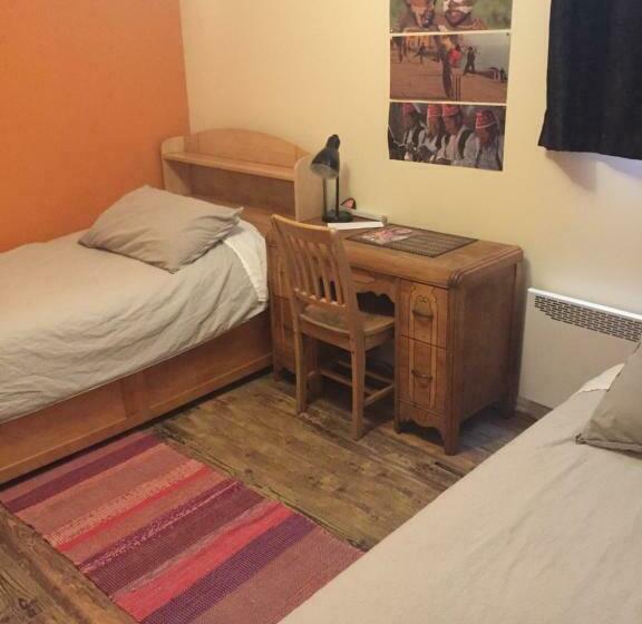 غرفة قياسية, Auberge Internationale Le Tangon