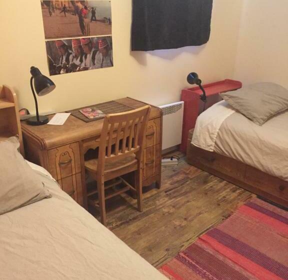 غرفة قياسية, Auberge Internationale Le Tangon