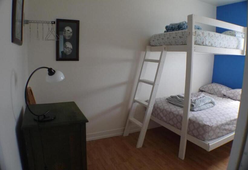 בונגלו סטנדרט עם 3 חדרי שינה, Auberge Jeunesse à Loulou