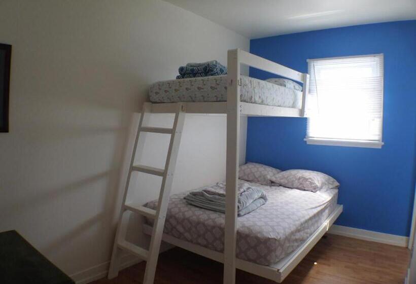 בונגלו סטנדרט עם 3 חדרי שינה, Auberge Jeunesse à Loulou