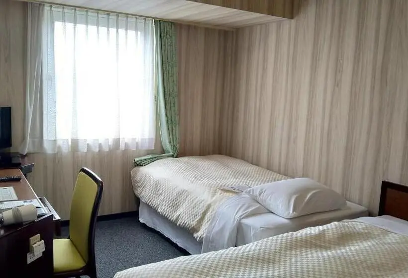 Economy-huone, Royal Hotel Odate